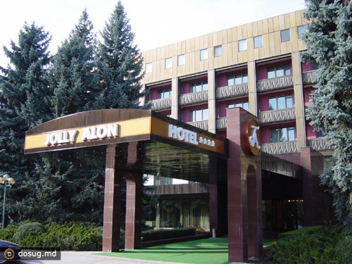 Jolly Alon ****