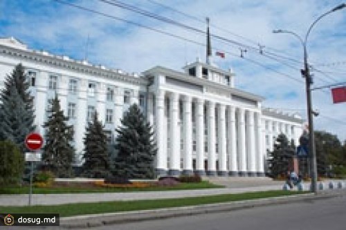 …А ДЕЛЕГАЦИЯ ПРИДНЕСТРОВЬЯ НЕДОВОЛЬНА НЕЖЕЛАНИЕМ МОЛДОВЫ - ПРИЗНАТЬ ЕЕ РАВНОПРАВНОЙ СТОРОНОЙ