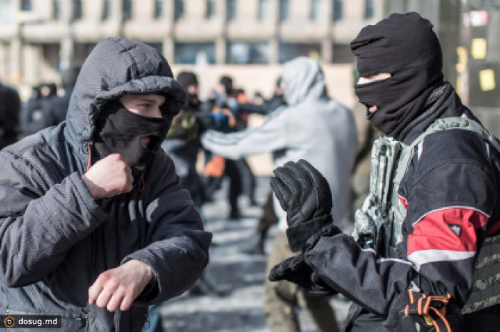 «Евромайдановцы» в Одессе пытались напасть на двух кандидатов в президенты