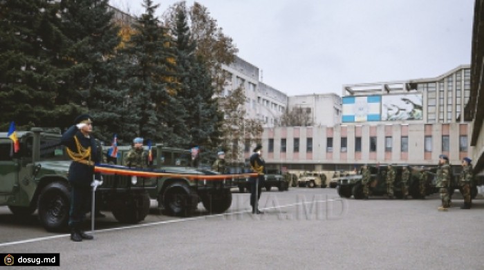 (ФОТО) Правительство США передало Национальной армии Молдовы 43 единицы военной техники