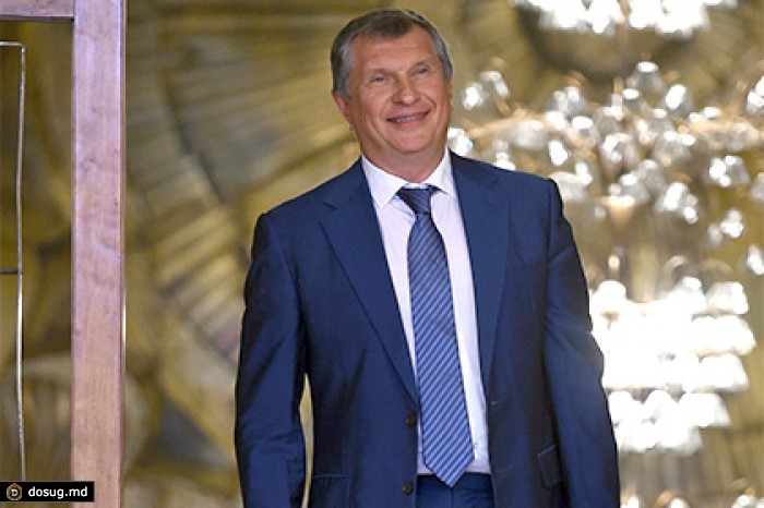 «Роснефть» раскрыла ежемесячный оклад Сечина