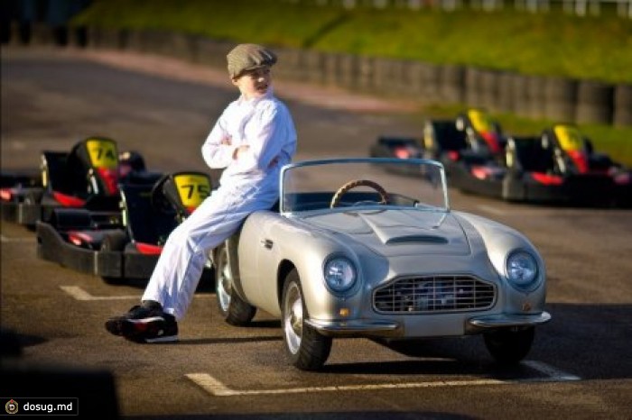 "Aston Martin DB Junior": функциональный кабриолет для ребенка. ВИДЕО