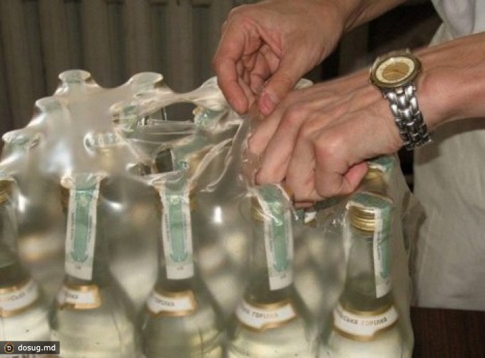 "И жили душа в душу": Кишиневская пара занималась производством и продажей контрафактного алкоголя
