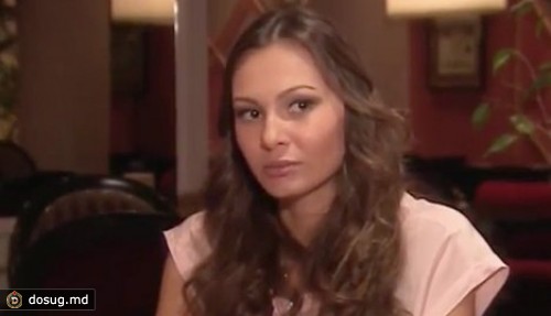 "Миссис Россия - 2012" отказалась от короны из-за издевательств пользователей интернета