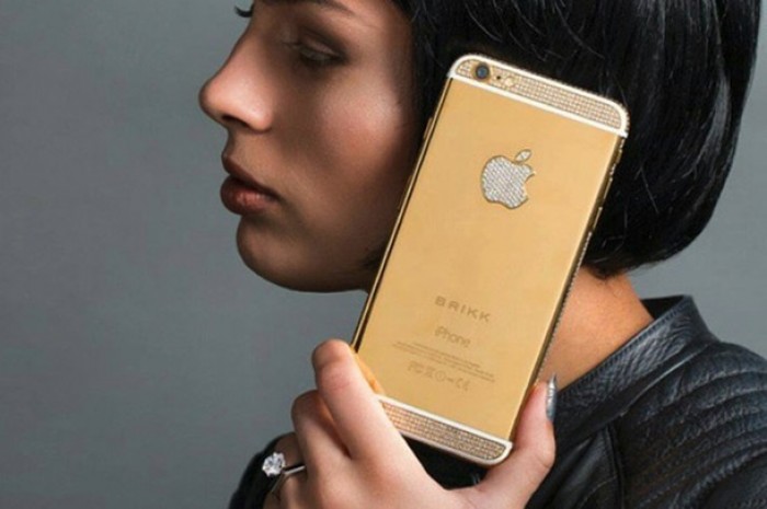Самый дорогой в мире "iPhone" показали на фото