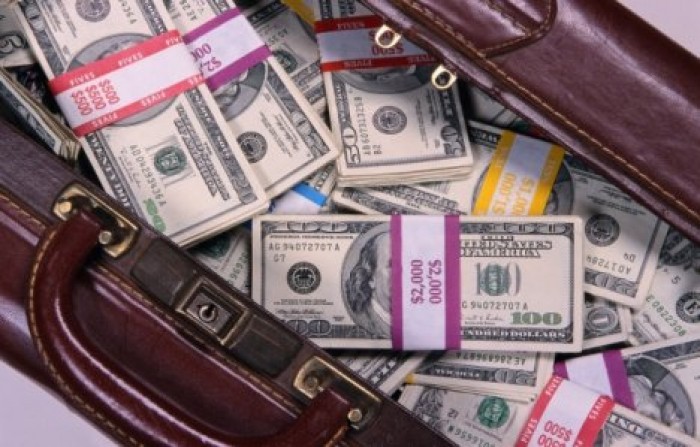 100 миллионов рублей украли у чиновницы из соцзащиты