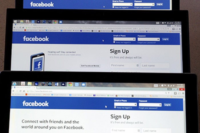 14-летняя девочка подала в суд на Facebook за публикацию порно-фото