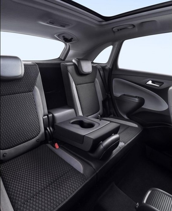 Opel показал новый кроссовер Crossland X