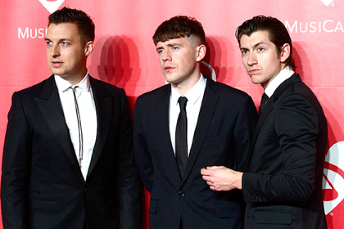 Arctic Monkeys и Ник Кейв выступят на фестивале Primavera