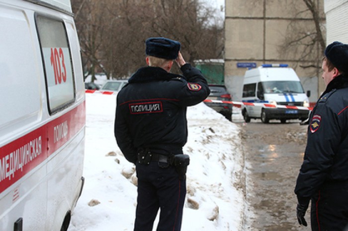 На Урале сотрудник автомойки раздавил женщину на клиентской машине
