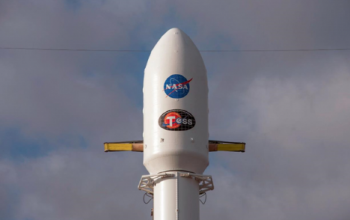 SpaceX запустила в космос телескоп для поиска экзопланет