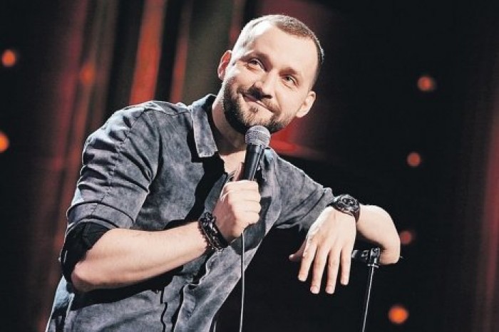 Жители Уфы требуют извинений от звезды Comedy Club, обвиняя его в оскорблении
