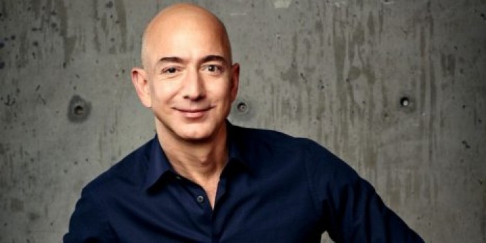 Глава Amazon Джефф Безос намерен колонизировать Луну