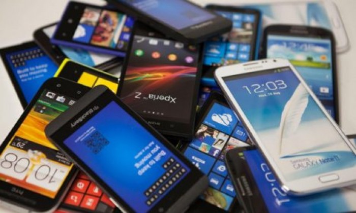 На рынке мобильной телефонной связи сохранилась тенденция снижения продаж