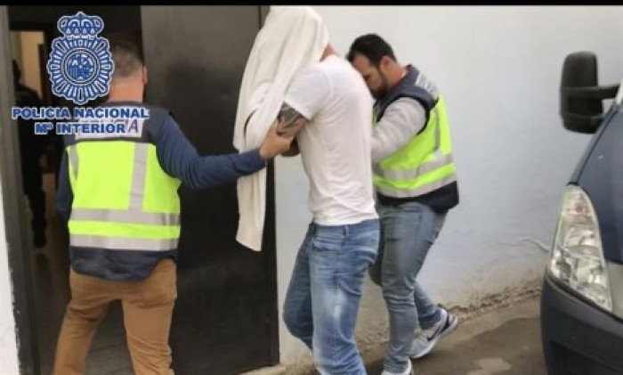 Схвачен британский грабитель, скрывавшийся под 75 поддельными именами