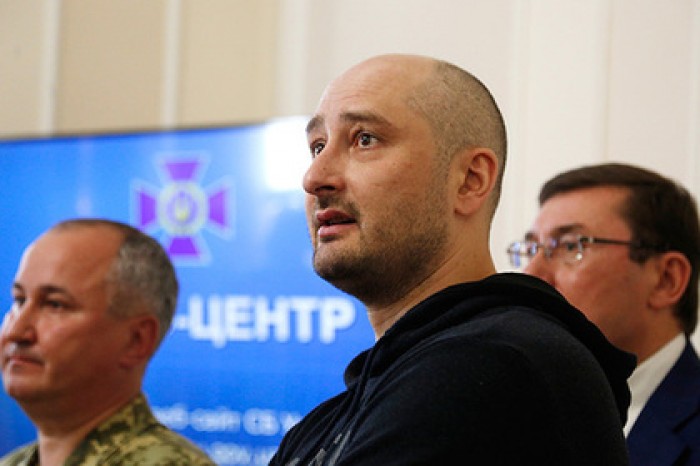 Свиньи помогли инсценировать убийство Бабченко