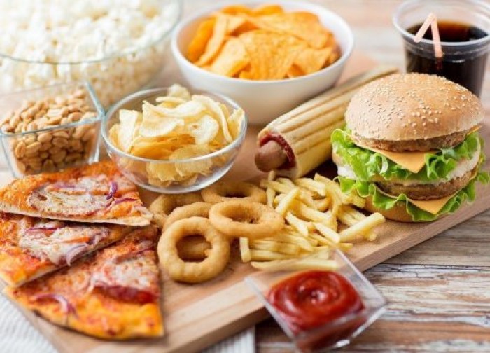 Ученые составили топ-5 продуктов, провоцирующих ожирение