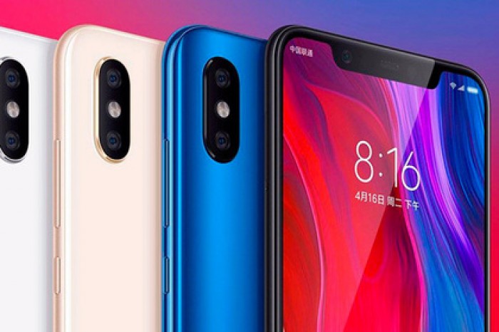 Xiaomi представила Mi Band 3 и клон iPhone X