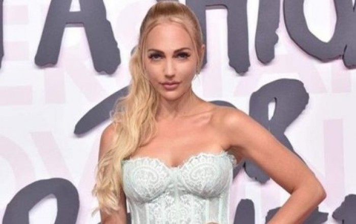 Звезда Великолепного века изменила внешность