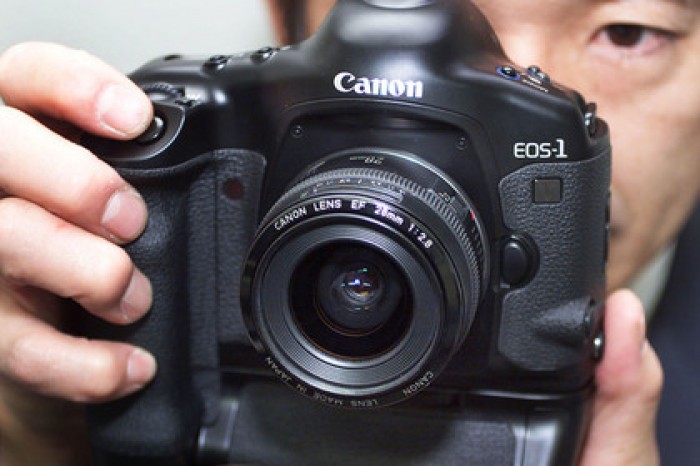 Canon распрощался с пленочной эпохой