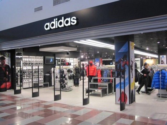 Данные миллионов покупателей Adidas слили в Сеть