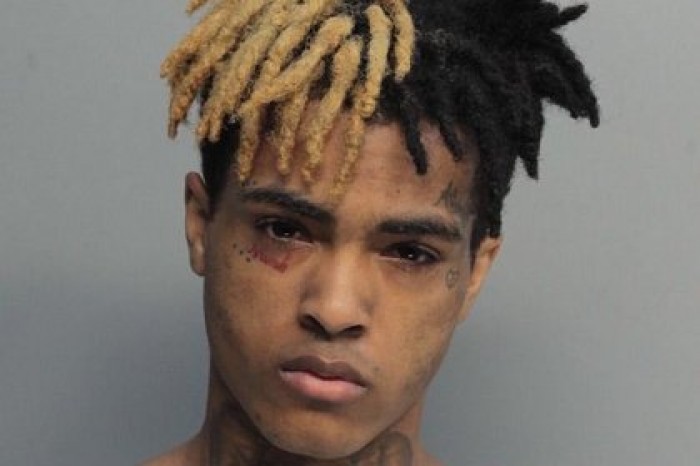 Двадцатилетний рэпер XXXTentacion впал в кому после выстрела неизвестного