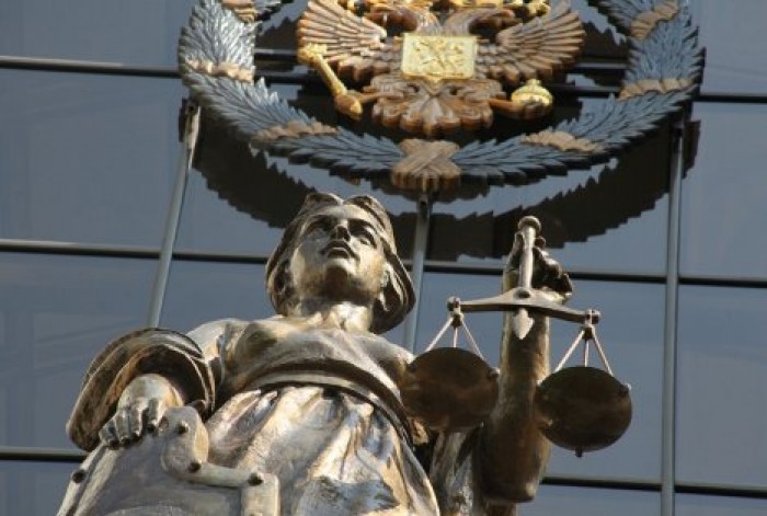 Экс-директора иркутского бассейна признали виновным в 69 эпизодах насилия над детьми