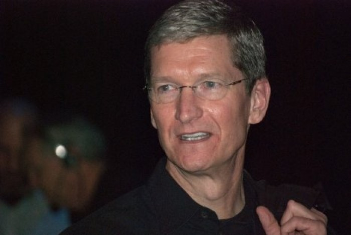 Глава Apple признался, что слишком часто использует совой iPhone
