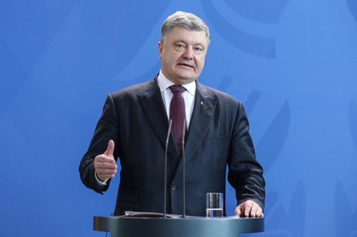 Google окрестил Петра Порошенко поросенком