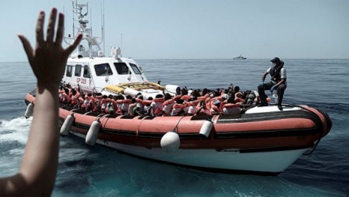 Испания может выдворить из страны некоторых мигрантов с судна Aquarius
