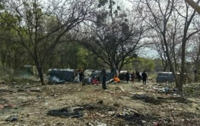Подростки напали на лагерь ромов под Львовом: один человек погиб, четверо пострадали