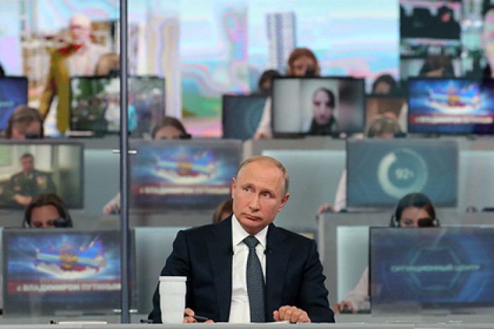 Прямую линию с Путиным в интернете посмотрело более 12 миллионов человек