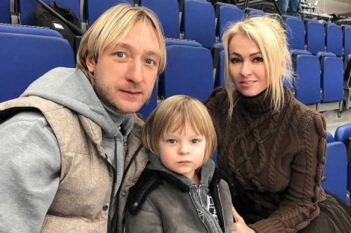 "У всех легкий шок": семья Евгения Плющенко оказалась эпицентре землетрясения в Японии