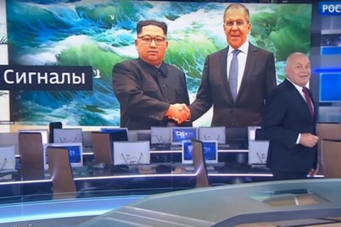 «Россия-1» пририсовала Ким Чен Ыну улыбку