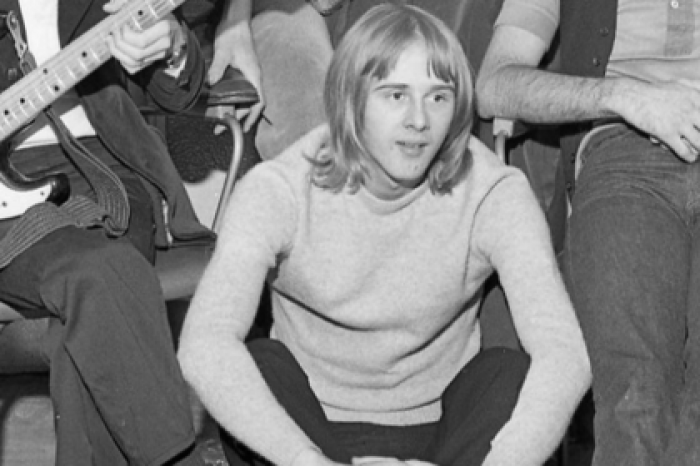 Умер ставший бомжом гитарист Fleetwood Mac