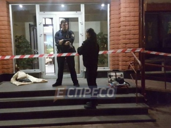 Владелец киевского ресторана открыл стрельбу по посетителям