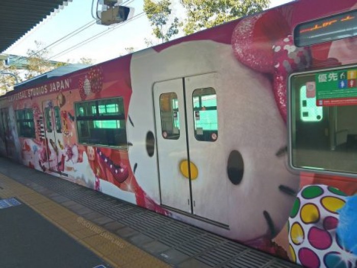 В поездку с Hello Kitty: как выглядят самые милые поезда