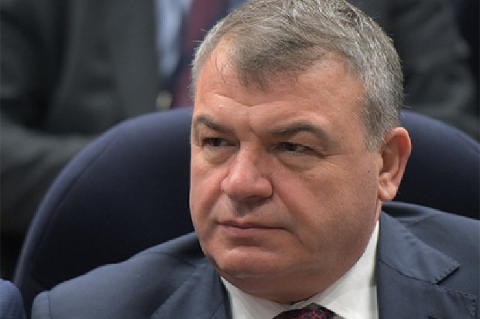 Анатолий Сердюков прокомментировал сообщения о свадьбе с Евгенией Васильевой