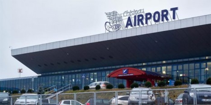 Люди возвращаются в нашу страну после многих лет проживания за границей