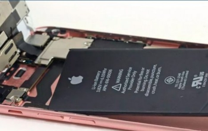 Нужно заряжать каждые 2-3 часа: Владельцы iPhone пожаловались на быстрый разряд батарей