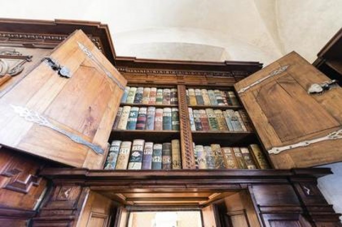 Смертельно ядовитые книги нашли в датском университете