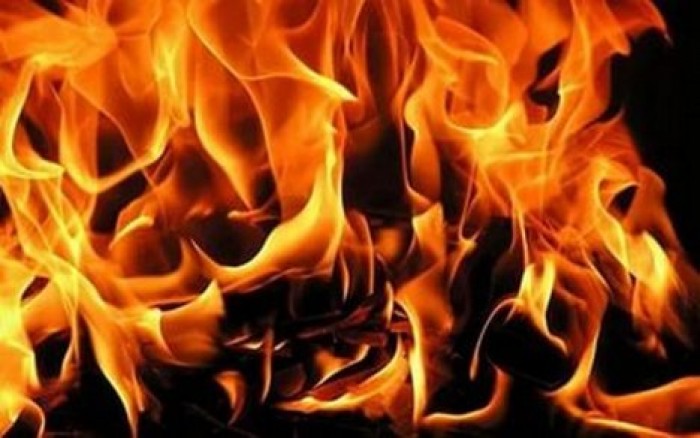 В Берлине неизвестный поджег двух бездомных