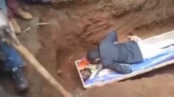 В Эфиопии арестовали мужчину, которому не удалось воскресить мертвого