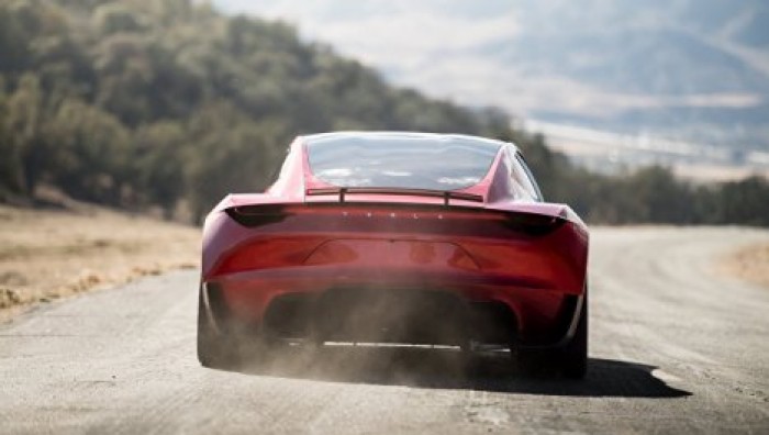 Бывший сотрудник обвинил Tesla в том, что она покрывает наркотрафик