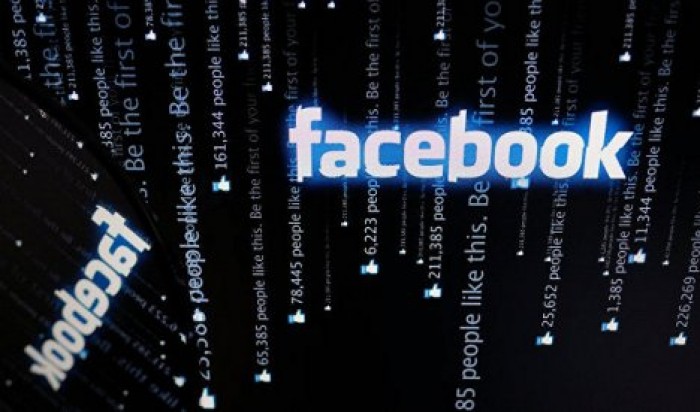 Facebook заблокировал более 400 приложений