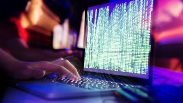 Хакеры нашли способ остановить сердце через кардиостимулятор