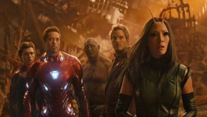 Компания Marvel опубликовала два видео с неудавшимися дублями из "Мстителей"