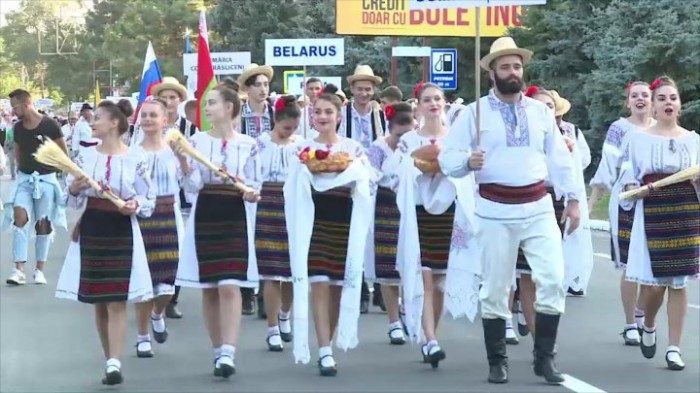 Международный фольклорный фестиваль "Meșterul Manole" открылся в Криулянах