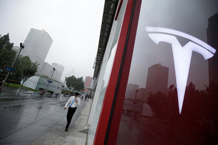 На Tesla завели дело