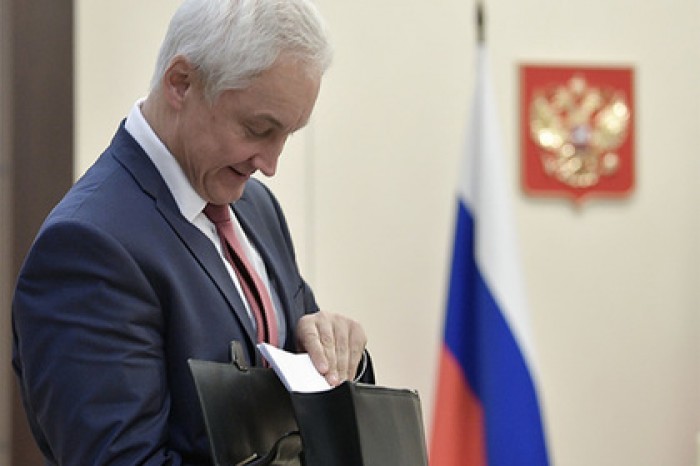 Путину пожаловались на помощника Путина